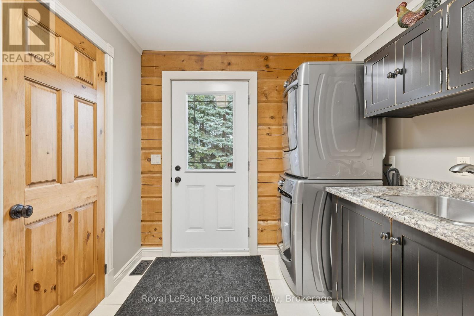 133 Old Lakeshore Road, Blue Mountains, Ontario  N0H 1J0 - Photo 18 - X12474151