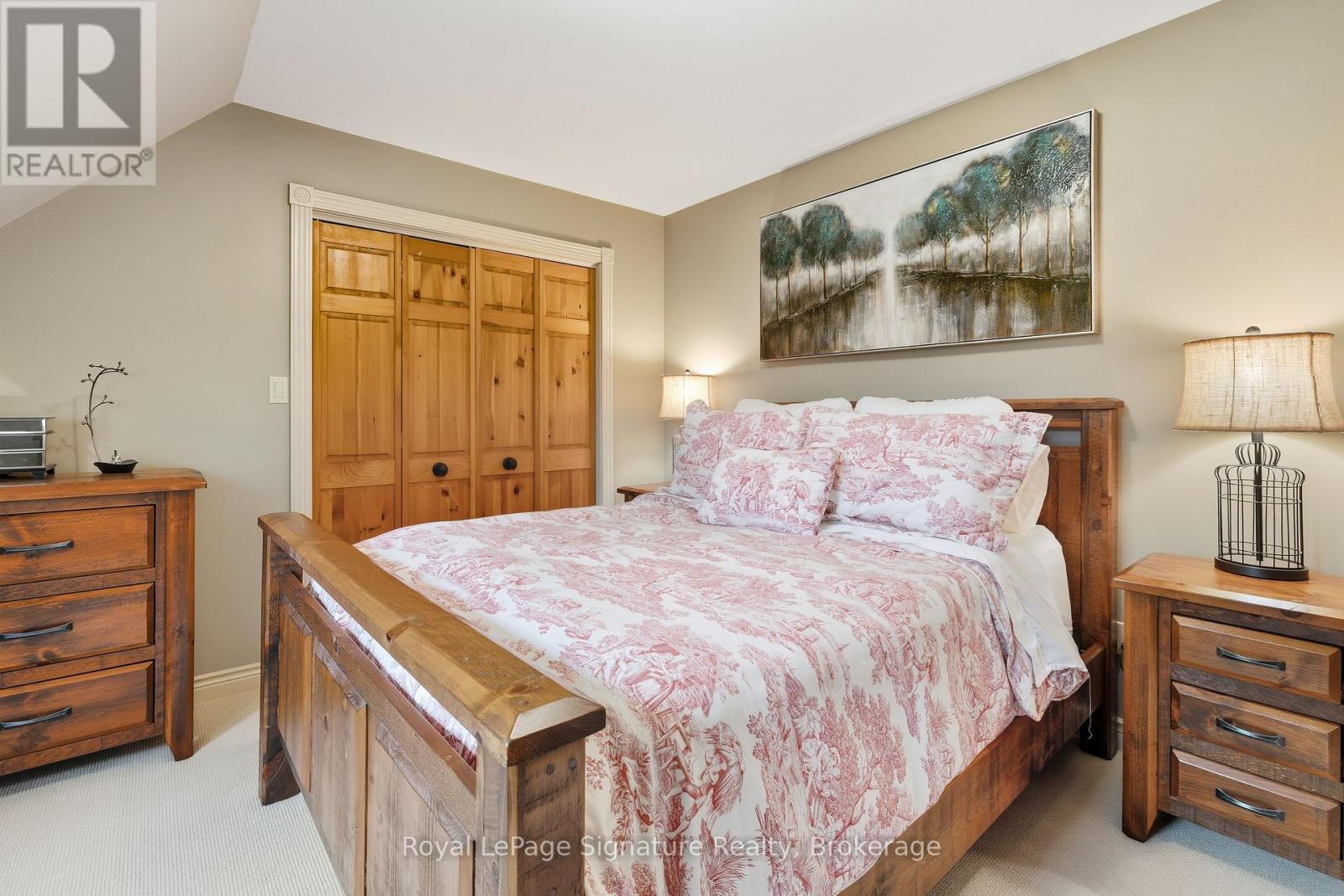 133 Old Lakeshore Road, Blue Mountains, Ontario  N0H 1J0 - Photo 30 - X12474151