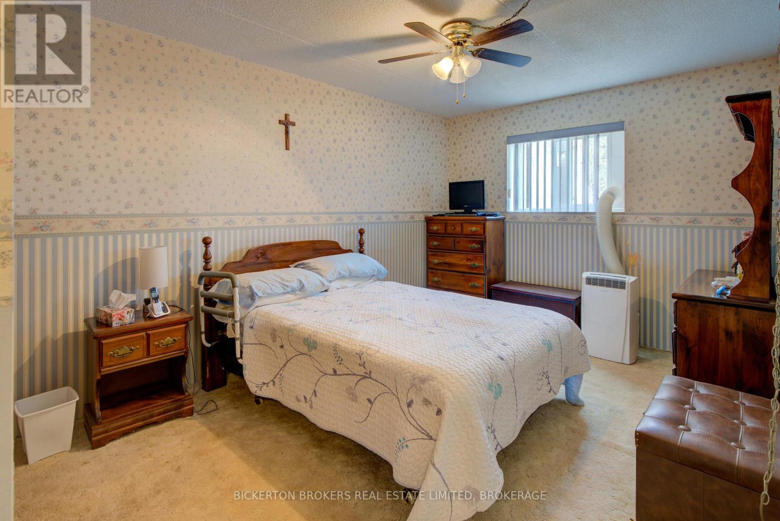 406 - 610 William Street S, Gananoque, Ontario  K7G 3A4 - Photo 33 - X12474119