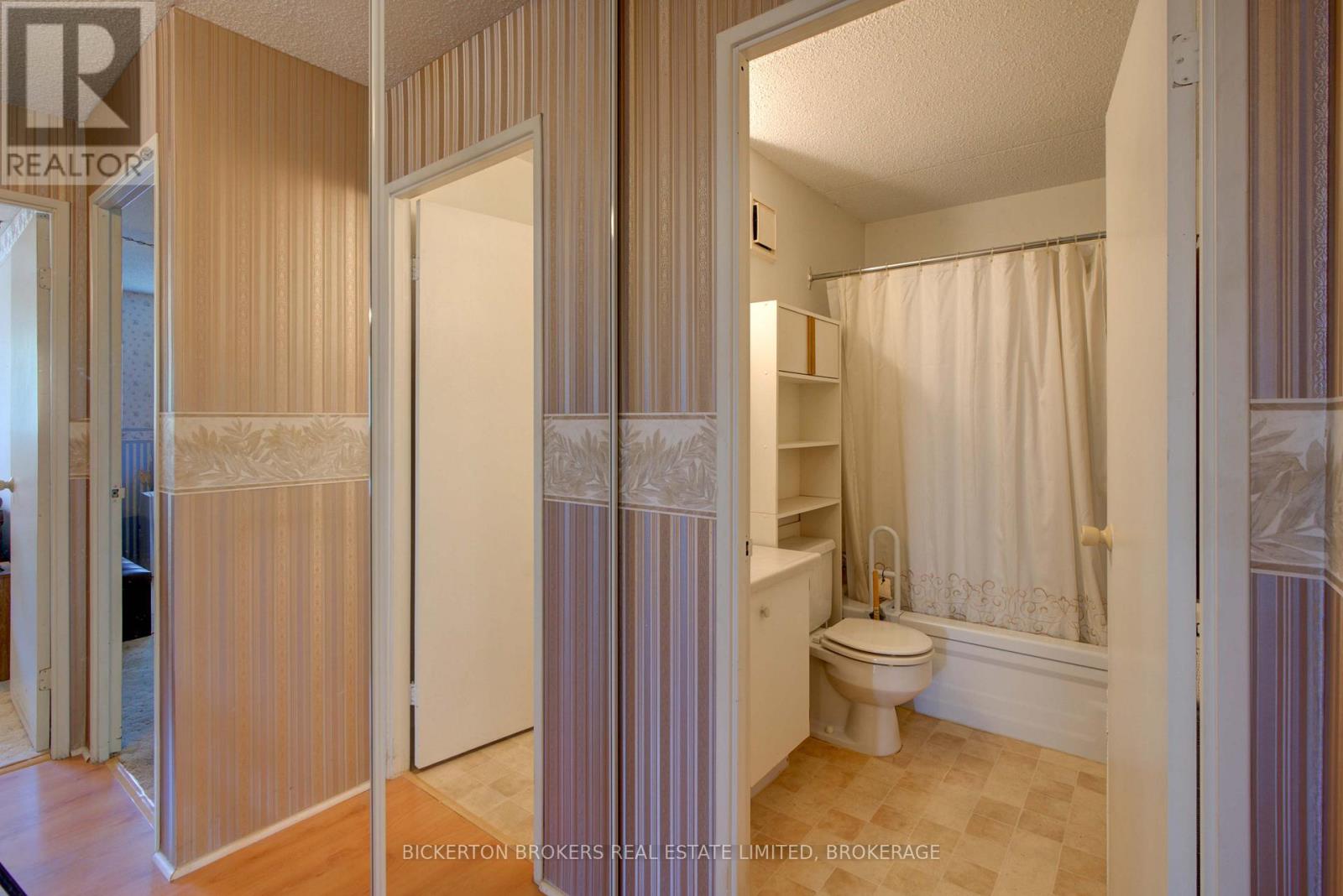406 - 610 William Street S, Gananoque, Ontario  K7G 3A4 - Photo 35 - X12474119