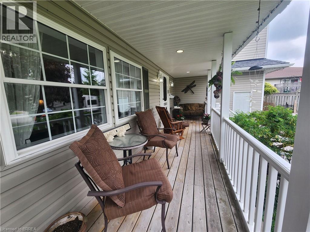 388 Mckellar Street, Strathroy, Ontario  N7G 2Y5 - Photo 4 - 40751846