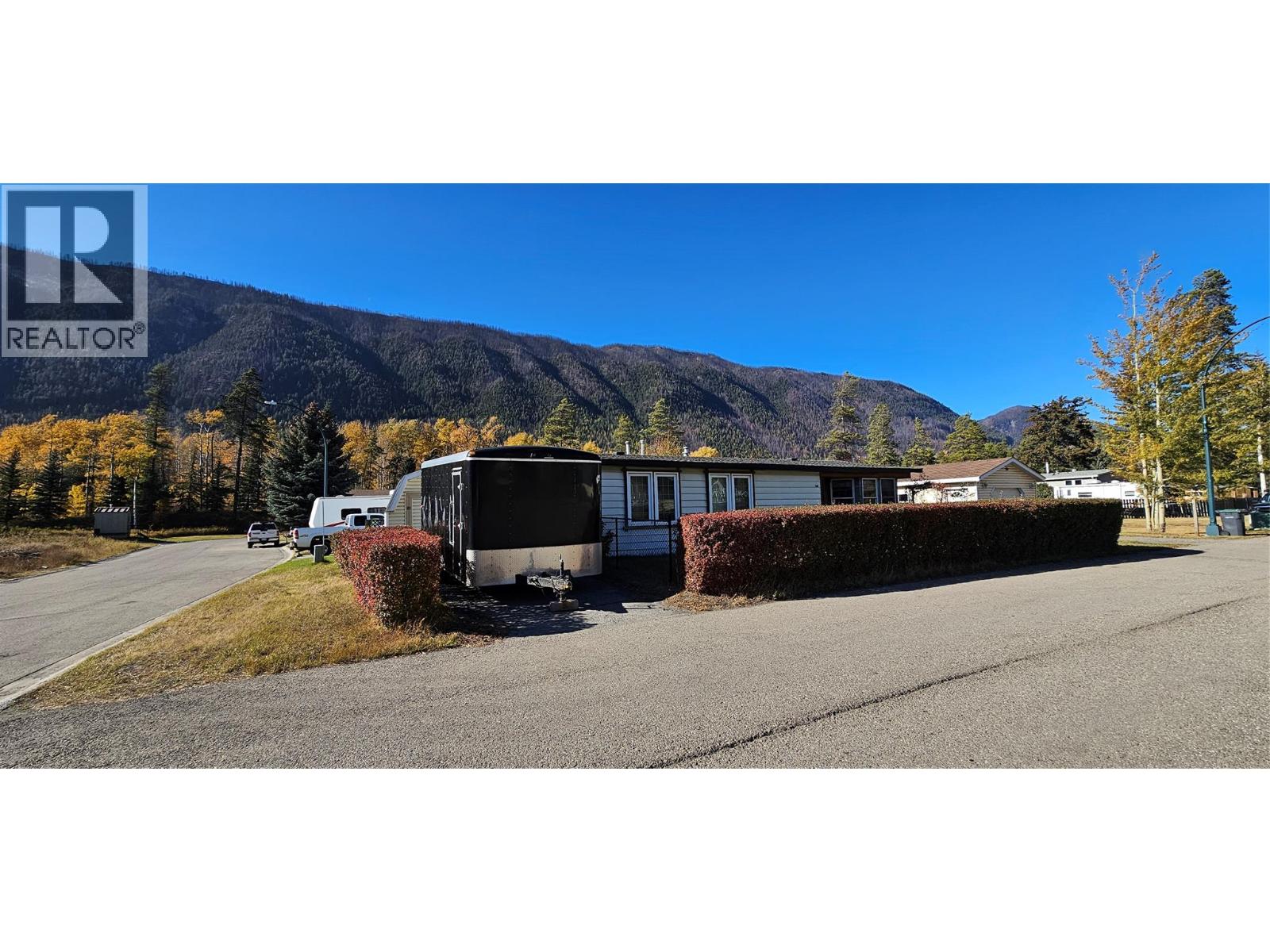 540 Buckthorn Road, Sparwood, British Columbia  V0B 2G0 - Photo 1 - 10365898