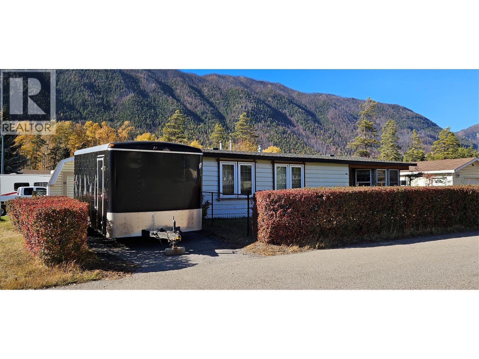 540 Buckthorn Road, Sparwood, British Columbia  V0B 2G0 - Photo 2 - 10365898