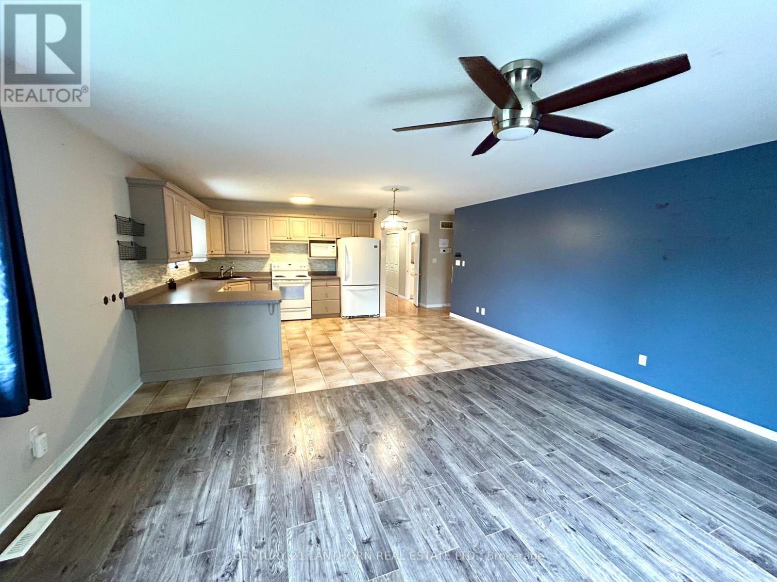 11 Sumac Terrace, Belleville, Ontario  K8N 5X6 - Photo 15 - X12474102