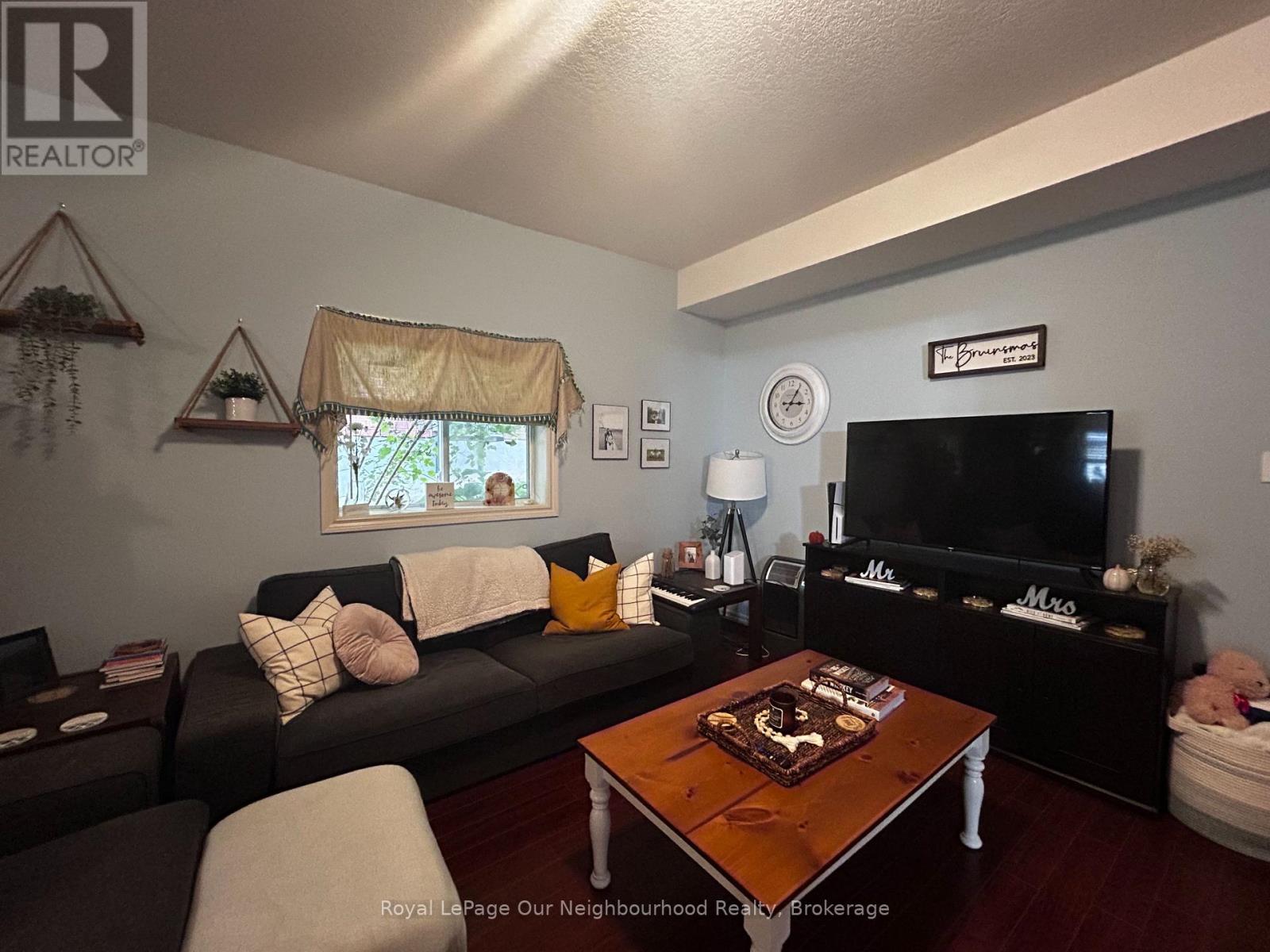 Lower - 63 Birkinshaw Road, Cambridge, Ontario  N1P 0A7 - Photo 3 - X12474104