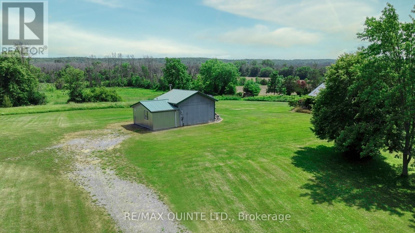 2878 County Road 15, Prince Edward County (Sophiasburg Ward), Ontario  K0K 2T0 - Photo 12 - X12474149
