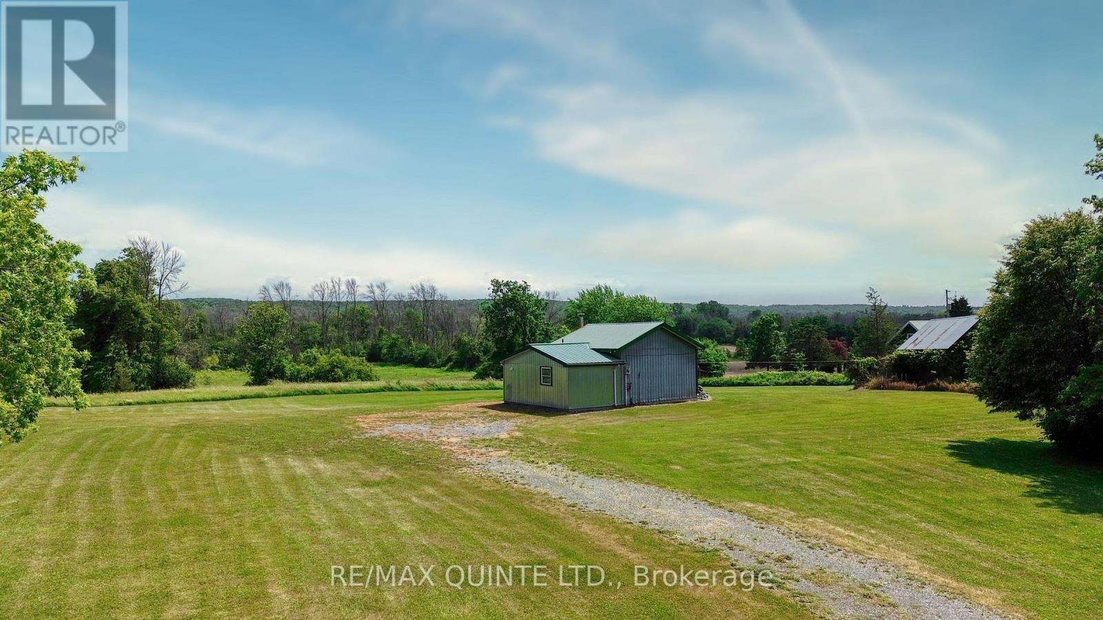2878 County Road 15, Prince Edward County (Sophiasburg Ward), Ontario  K0K 2T0 - Photo 15 - X12474149