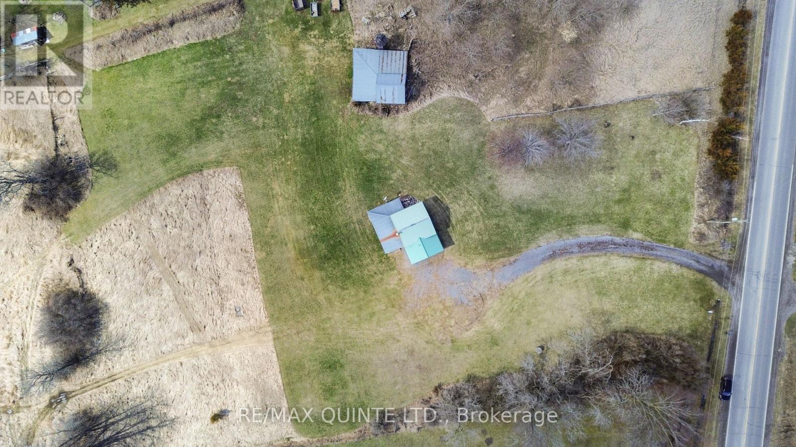 2878 County Road 15, Prince Edward County (Sophiasburg Ward), Ontario  K0K 2T0 - Photo 18 - X12474149