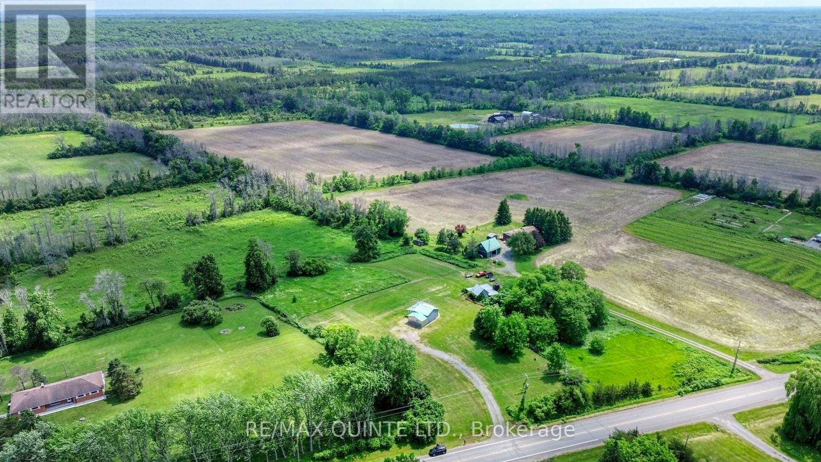 2878 County Road 15, Prince Edward County (Sophiasburg Ward), Ontario  K0K 2T0 - Photo 24 - X12474149
