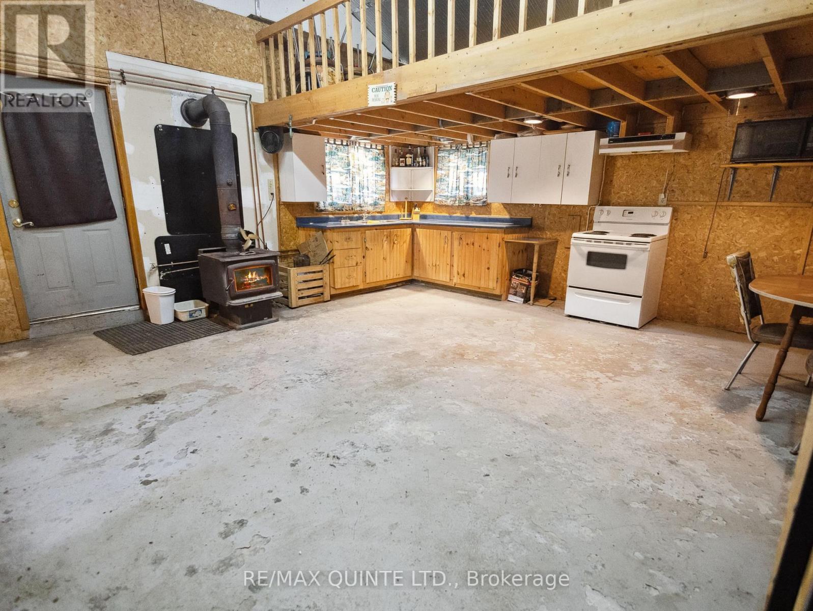 2878 County Road 15, Prince Edward County (Sophiasburg Ward), Ontario  K0K 2T0 - Photo 27 - X12474149