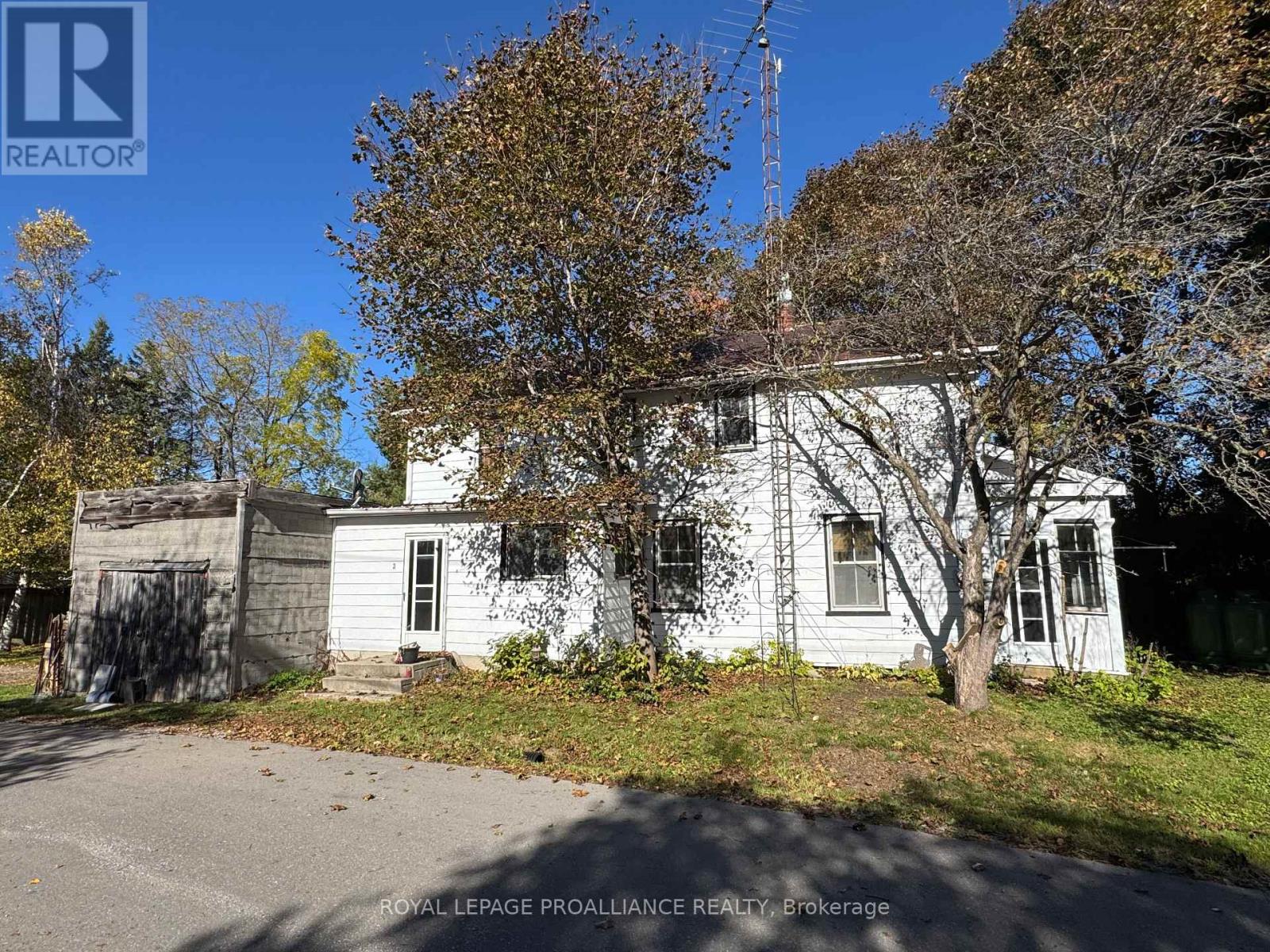 3 Gore Street, Kawartha Lakes, Ontario  L0A 1A0 - Photo 2 - X12474153