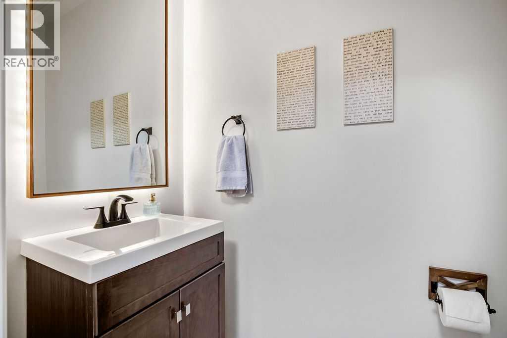 35 Drake Landing Boulevard, Okotoks, Alberta  T1S 0P8 - Photo 13 - A2255497