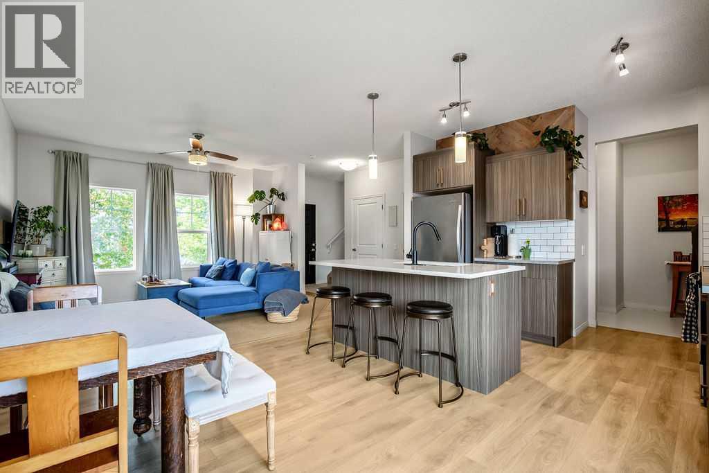 35 Drake Landing Boulevard, Okotoks, Alberta  T1S 0P8 - Photo 9 - A2255497