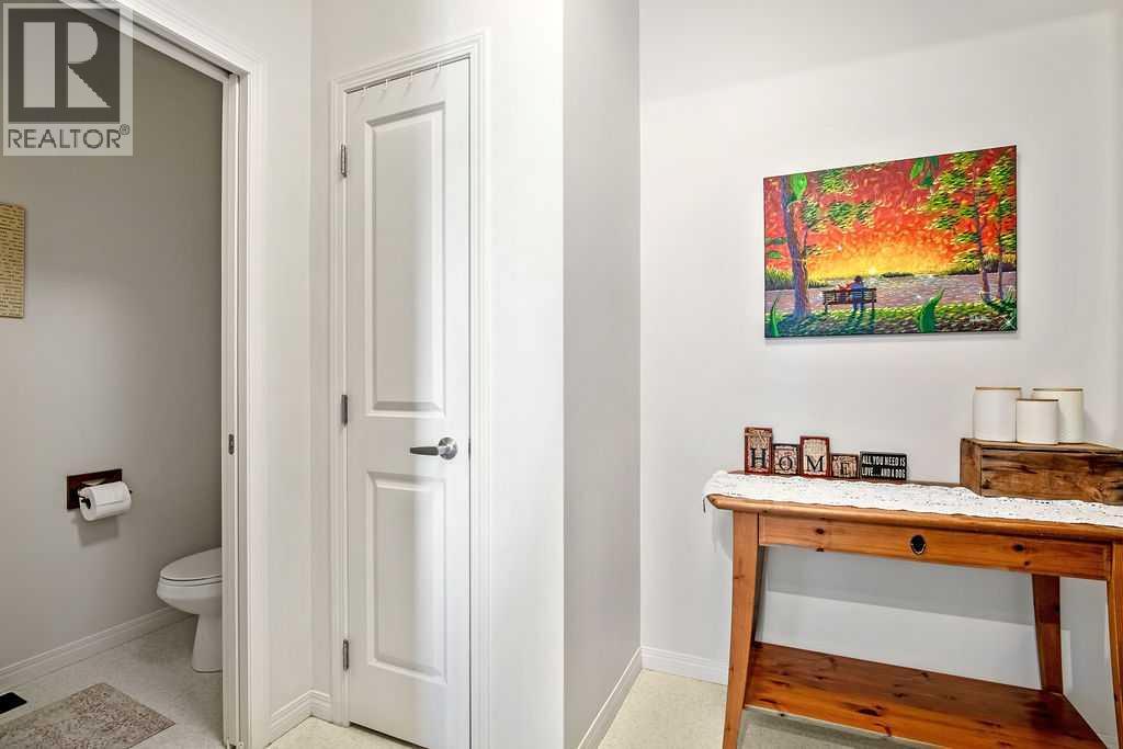 35 Drake Landing Boulevard, Okotoks, Alberta  T1S 0P8 - Photo 12 - A2255497