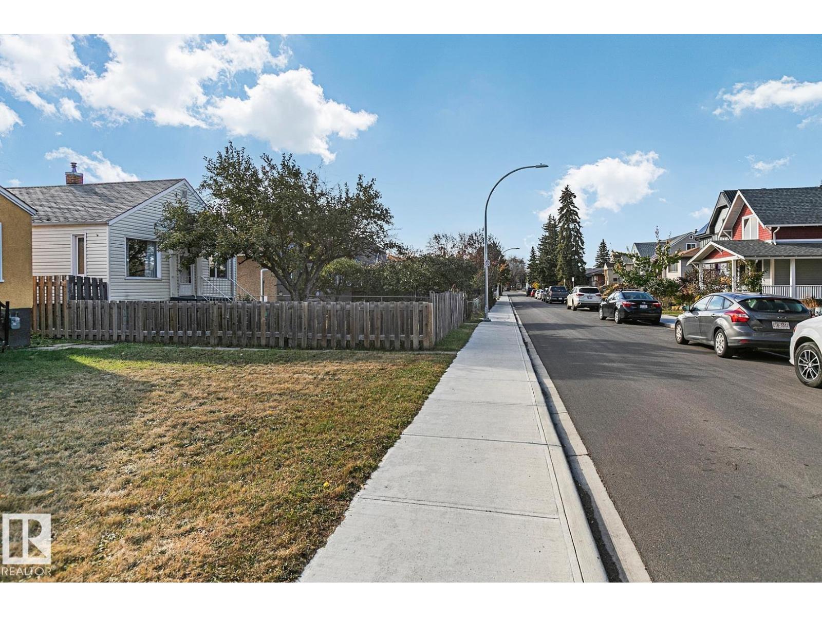 9221 110 Av Nw, Edmonton, Alberta  T5H 1H2 - Photo 1 - E4462944
