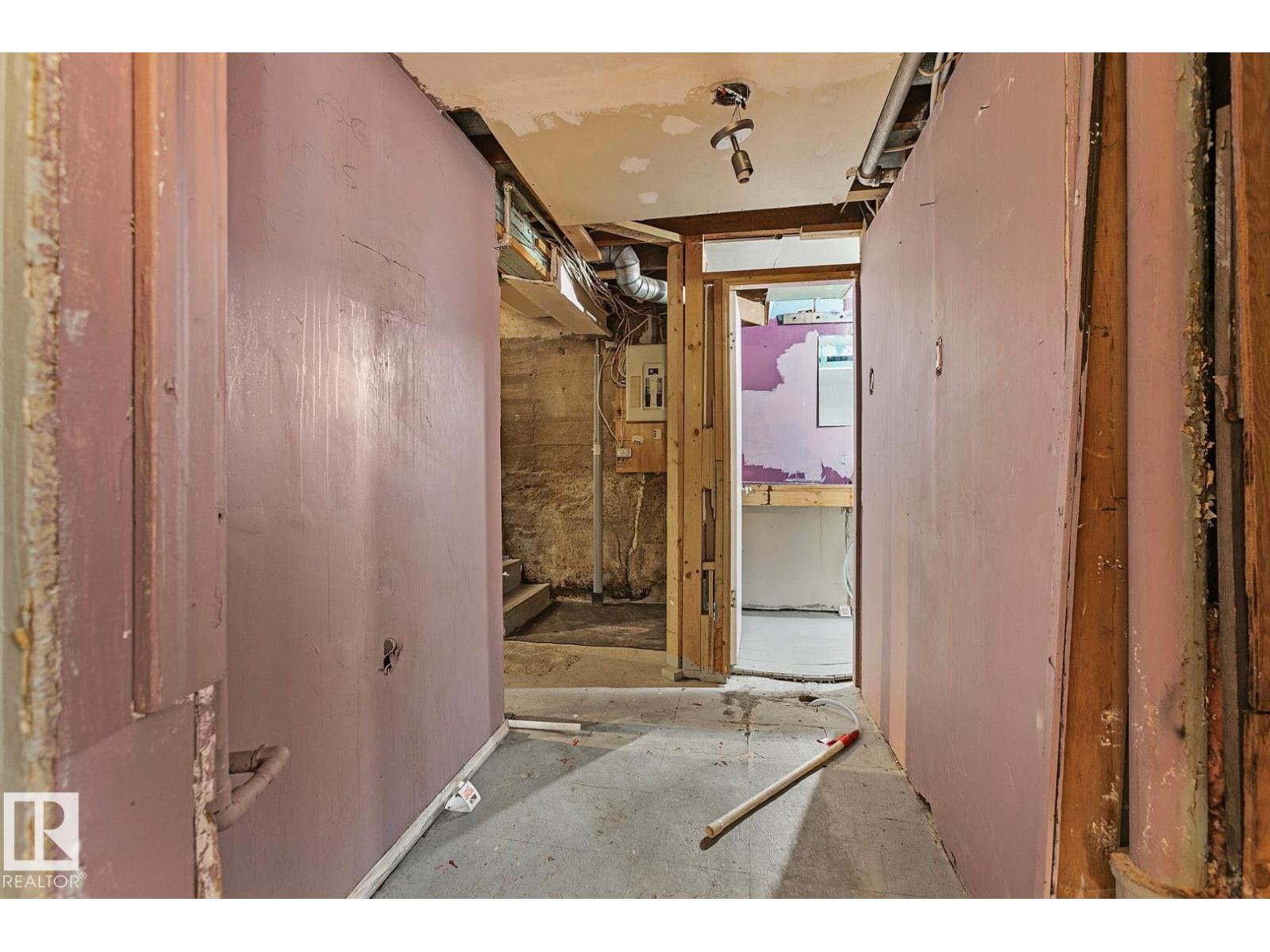 9221 110 Av Nw, Edmonton, Alberta  T5H 1H2 - Photo 27 - E4462944