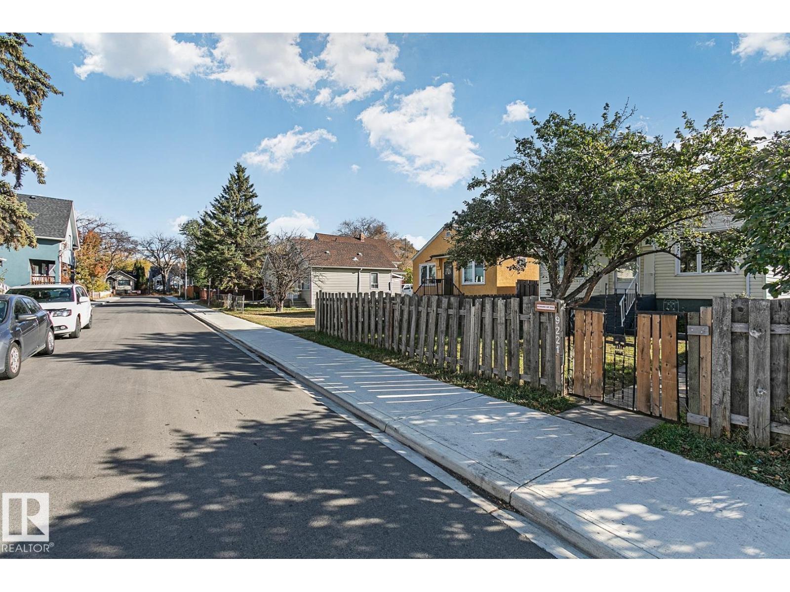9221 110 Av Nw, Edmonton, Alberta  T5H 1H2 - Photo 3 - E4462944