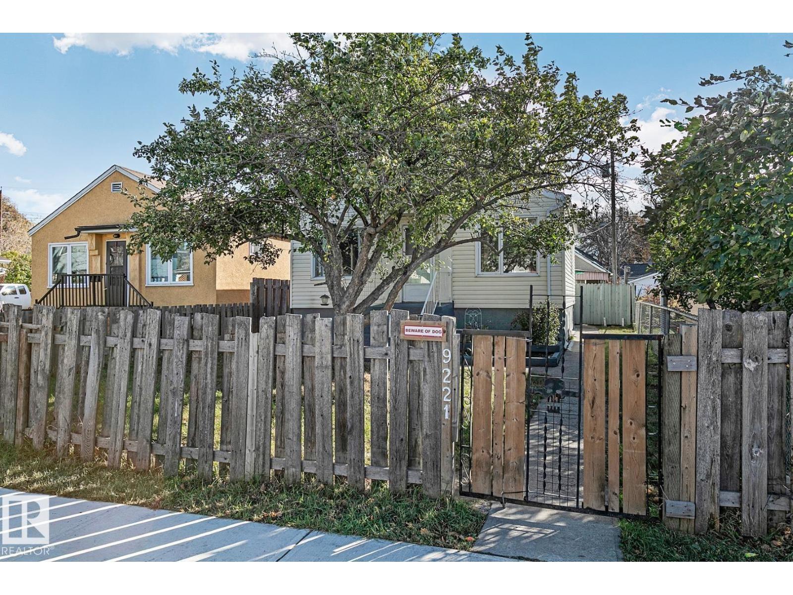9221 110 Av Nw, Edmonton, Alberta  T5H 1H2 - Photo 4 - E4462944