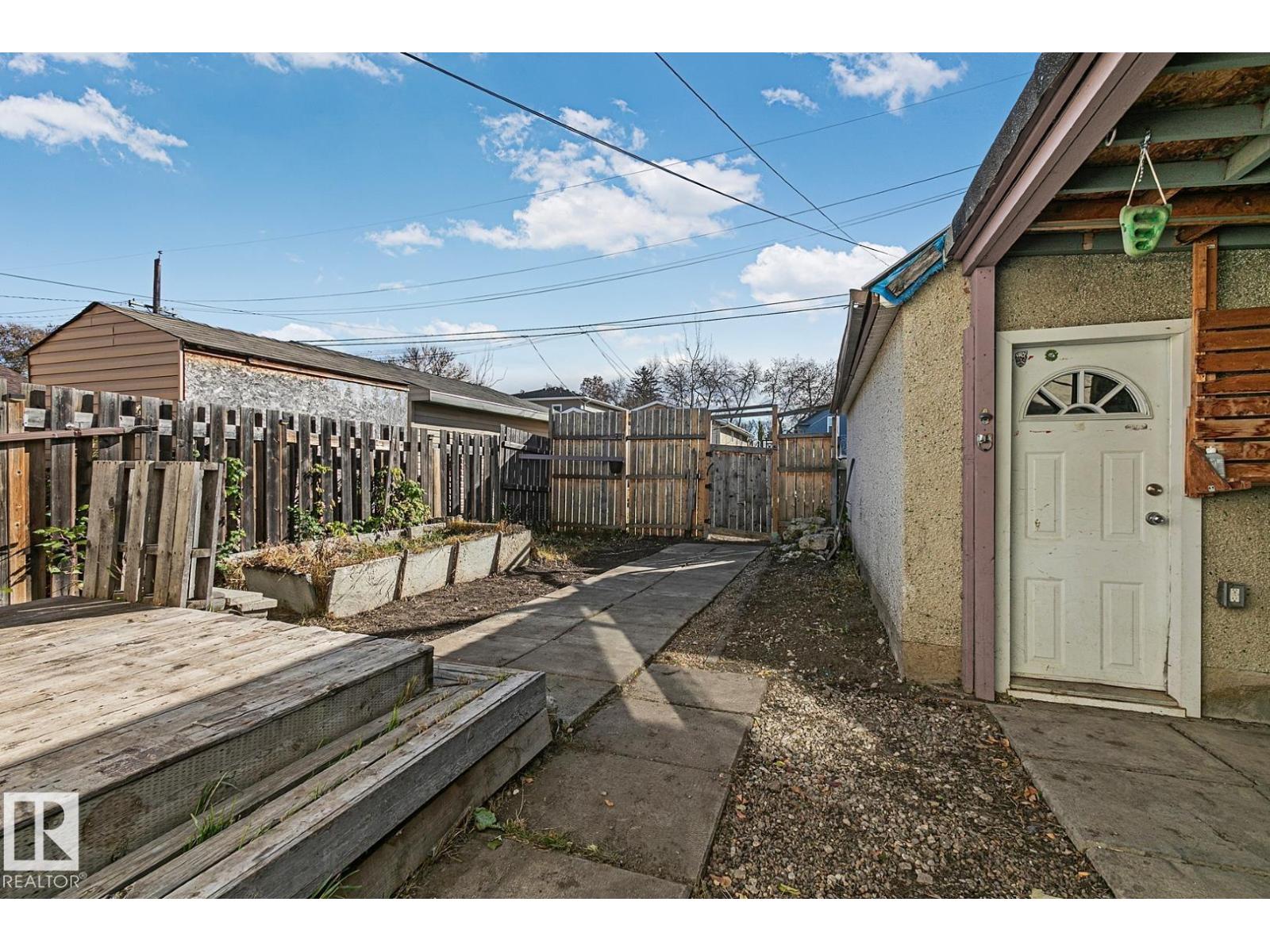 9221 110 Av Nw, Edmonton, Alberta  T5H 1H2 - Photo 43 - E4462944
