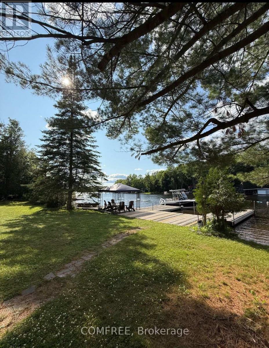 30 MCVITTLE ISLAND, Bracebridge, Ontario