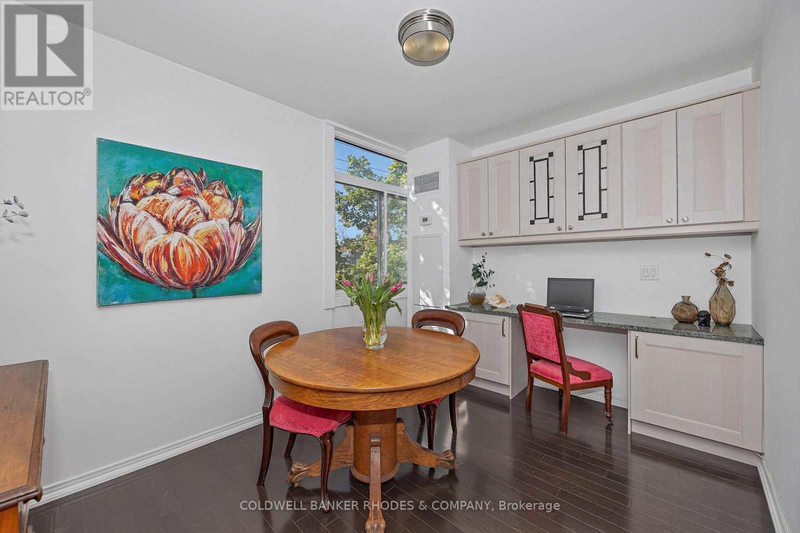 402 - 60 Mcleod Street, Ottawa, Ontario  K2P 2G1 - Photo 16 - X12474137