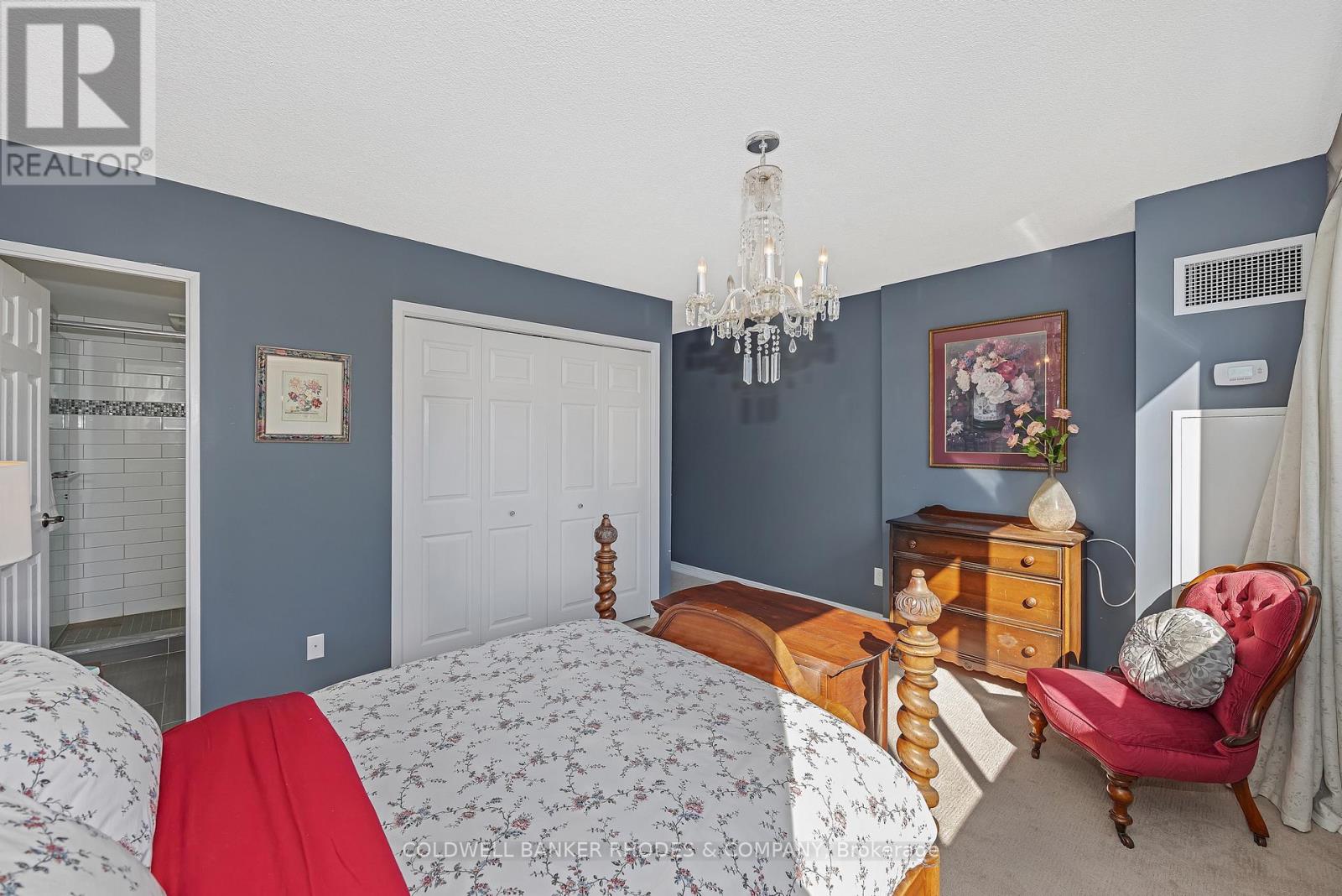 402 - 60 Mcleod Street, Ottawa, Ontario  K2P 2G1 - Photo 19 - X12474137