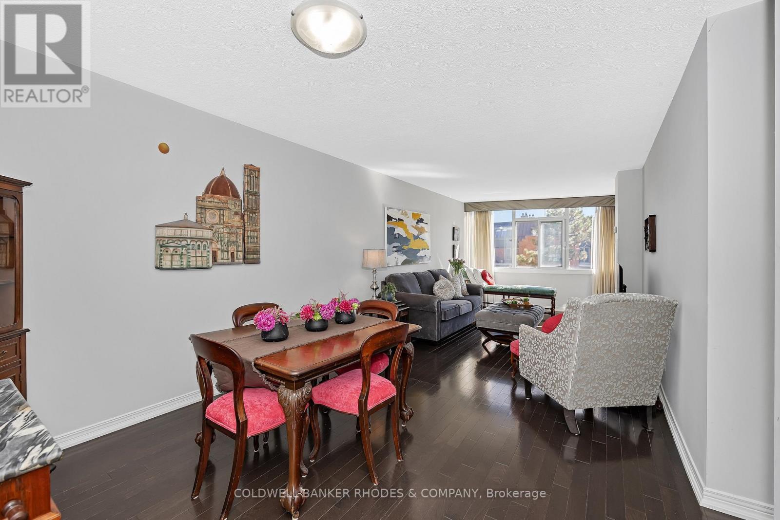 402 - 60 Mcleod Street, Ottawa, Ontario  K2P 2G1 - Photo 6 - X12474137