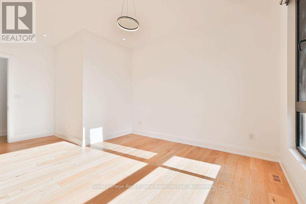 431 Sandlewood Road, Oakville, Ontario  L6L 3S3 - Photo 40 - W12474160