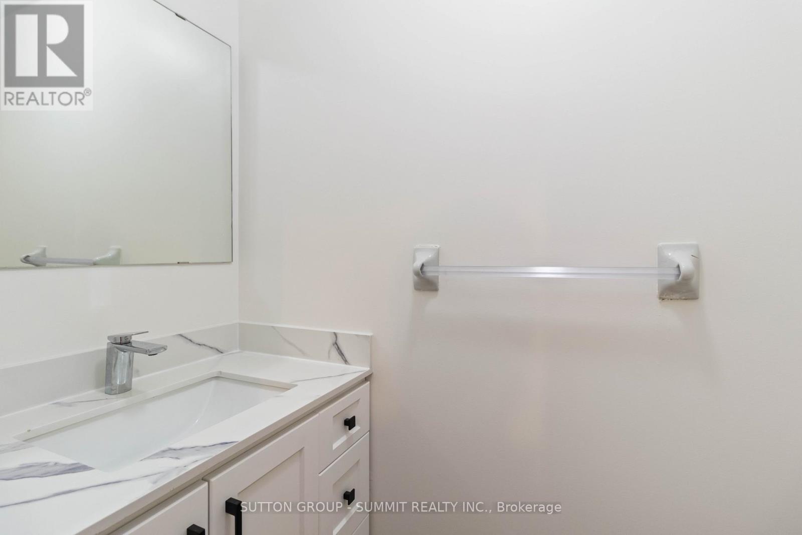 3269 Camberwell Drive, Mississauga, Ontario  L5M 6T2 - Photo 12 - W12473968
