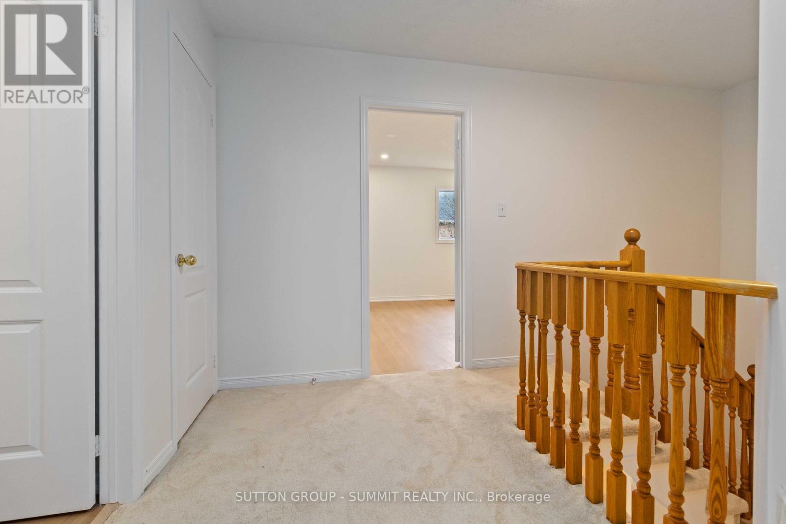 3269 Camberwell Drive, Mississauga, Ontario  L5M 6T2 - Photo 13 - W12473968