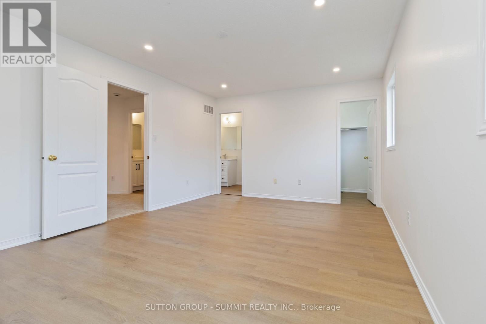 3269 Camberwell Drive, Mississauga, Ontario  L5M 6T2 - Photo 14 - W12473968