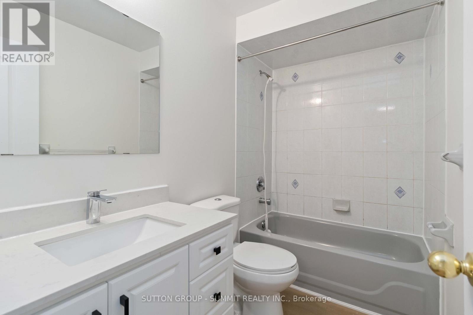 3269 Camberwell Drive, Mississauga, Ontario  L5M 6T2 - Photo 19 - W12473968