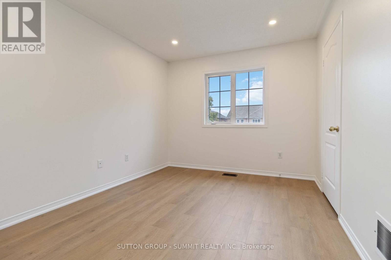 3269 Camberwell Drive, Mississauga, Ontario  L5M 6T2 - Photo 22 - W12473968