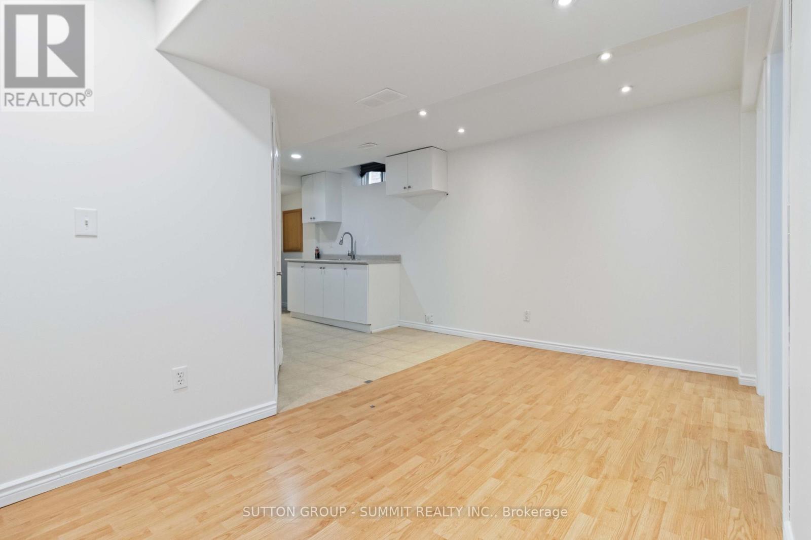 3269 Camberwell Drive, Mississauga, Ontario  L5M 6T2 - Photo 26 - W12473968