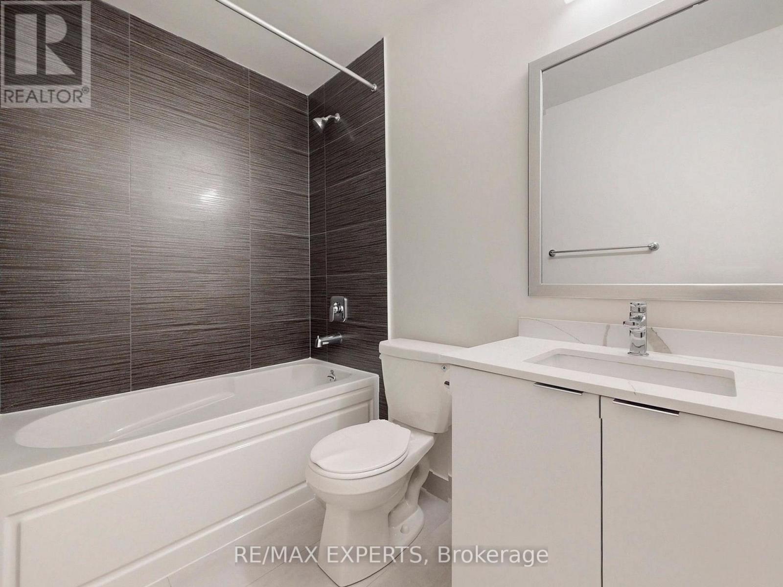 307 - 15 Watergarden Drive, Mississauga, Ontario  L5R 0H4 - Photo 15 - W12473998