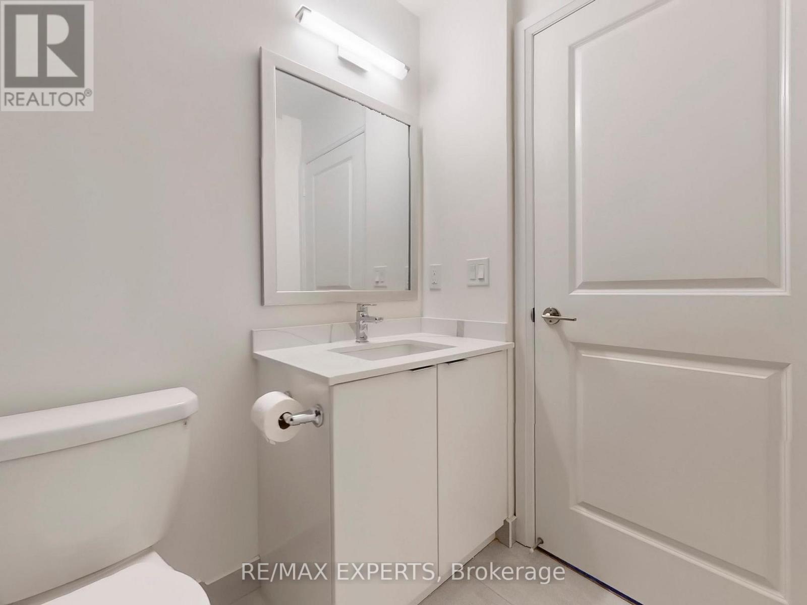 307 - 15 Watergarden Drive, Mississauga, Ontario  L5R 0H4 - Photo 16 - W12473998