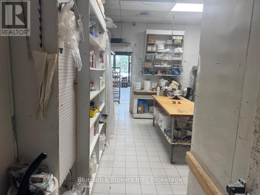 4 - 4025 Brandon Gate Drive N, Mississauga, Ontario  L4T 3Z9 - Photo 12 - W12474005