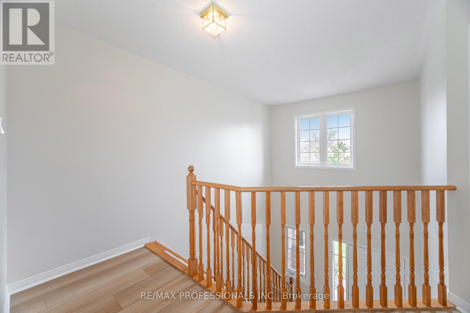 6155 Rowers Crescent, Mississauga, Ontario  L5V 3A1 - Photo 21 - W12474011