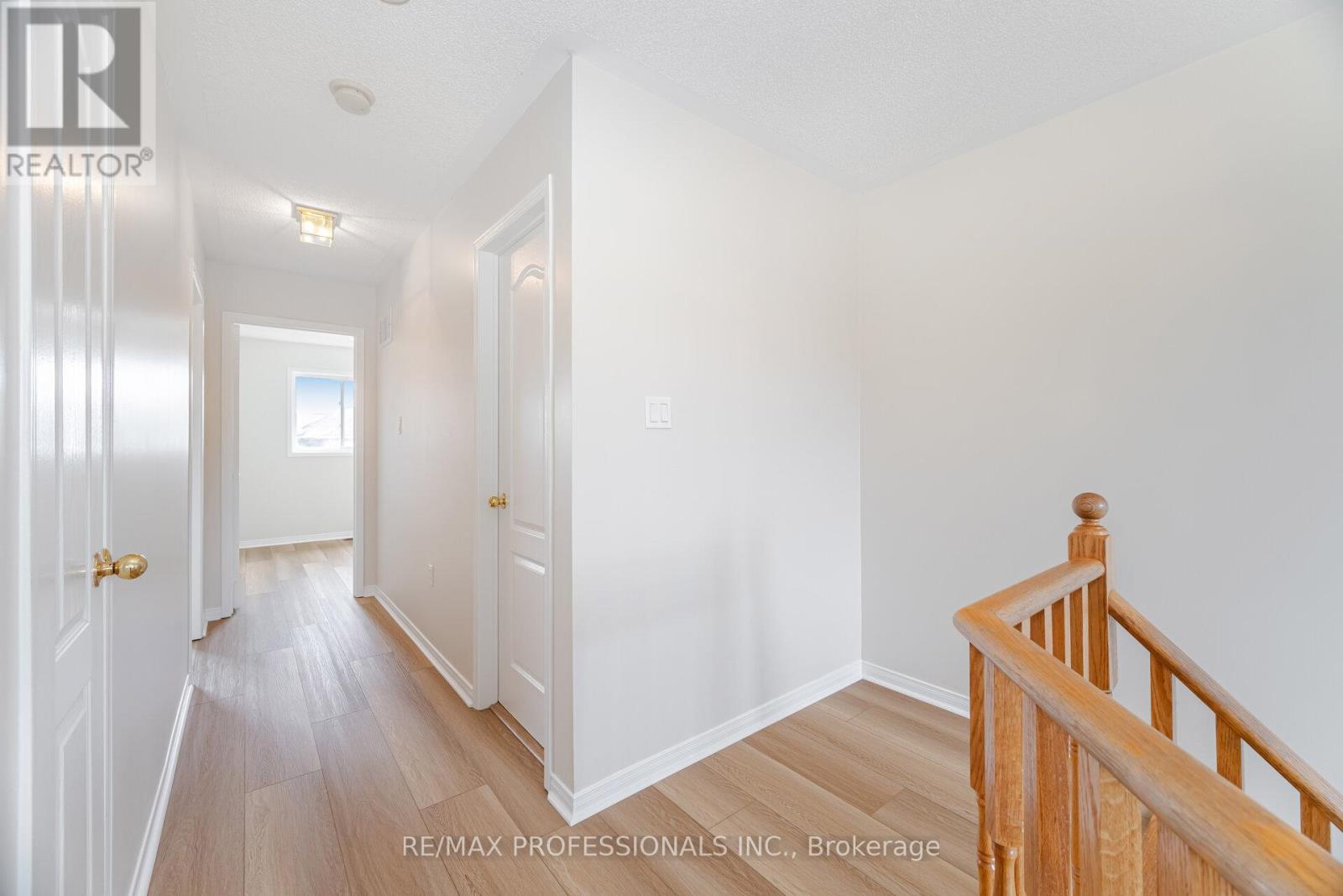 6155 Rowers Crescent, Mississauga, Ontario  L5V 3A1 - Photo 22 - W12474011