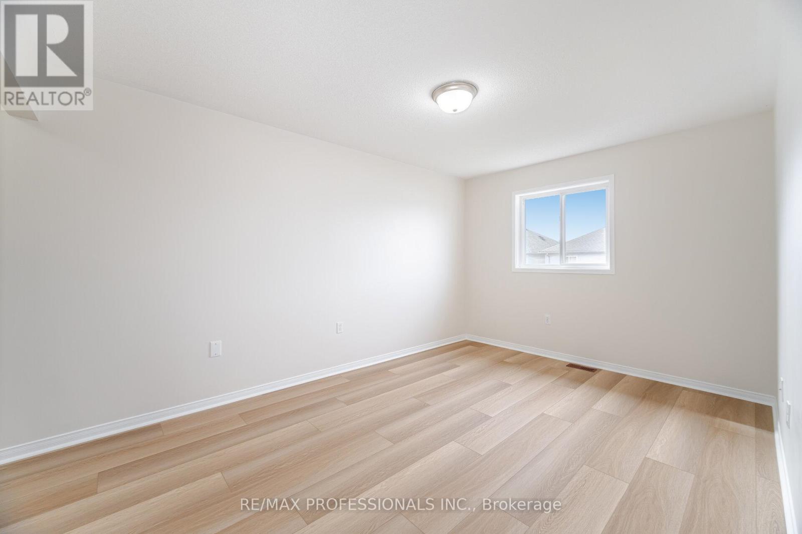 6155 Rowers Crescent, Mississauga, Ontario  L5V 3A1 - Photo 23 - W12474011