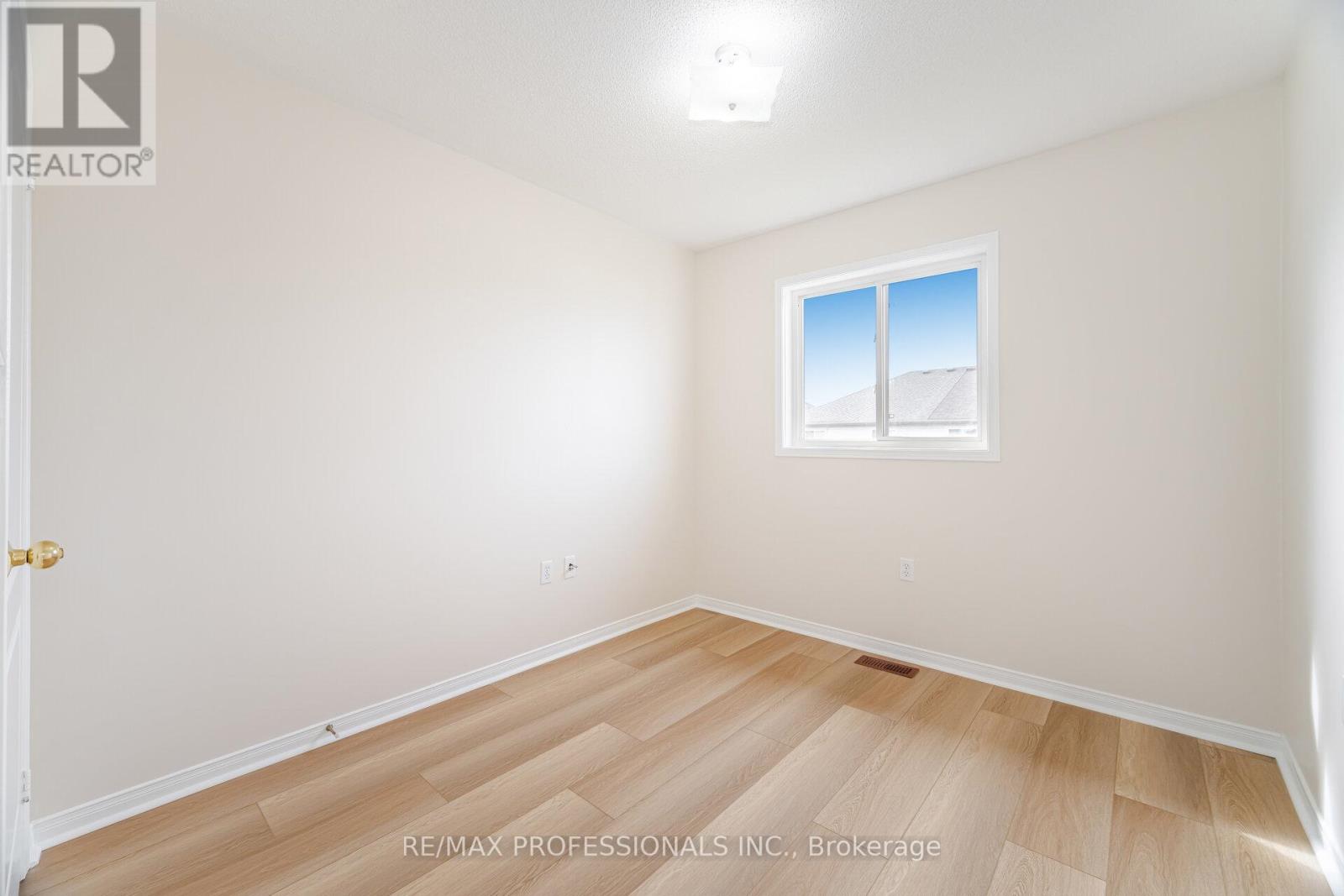 6155 Rowers Crescent, Mississauga, Ontario  L5V 3A1 - Photo 31 - W12474011