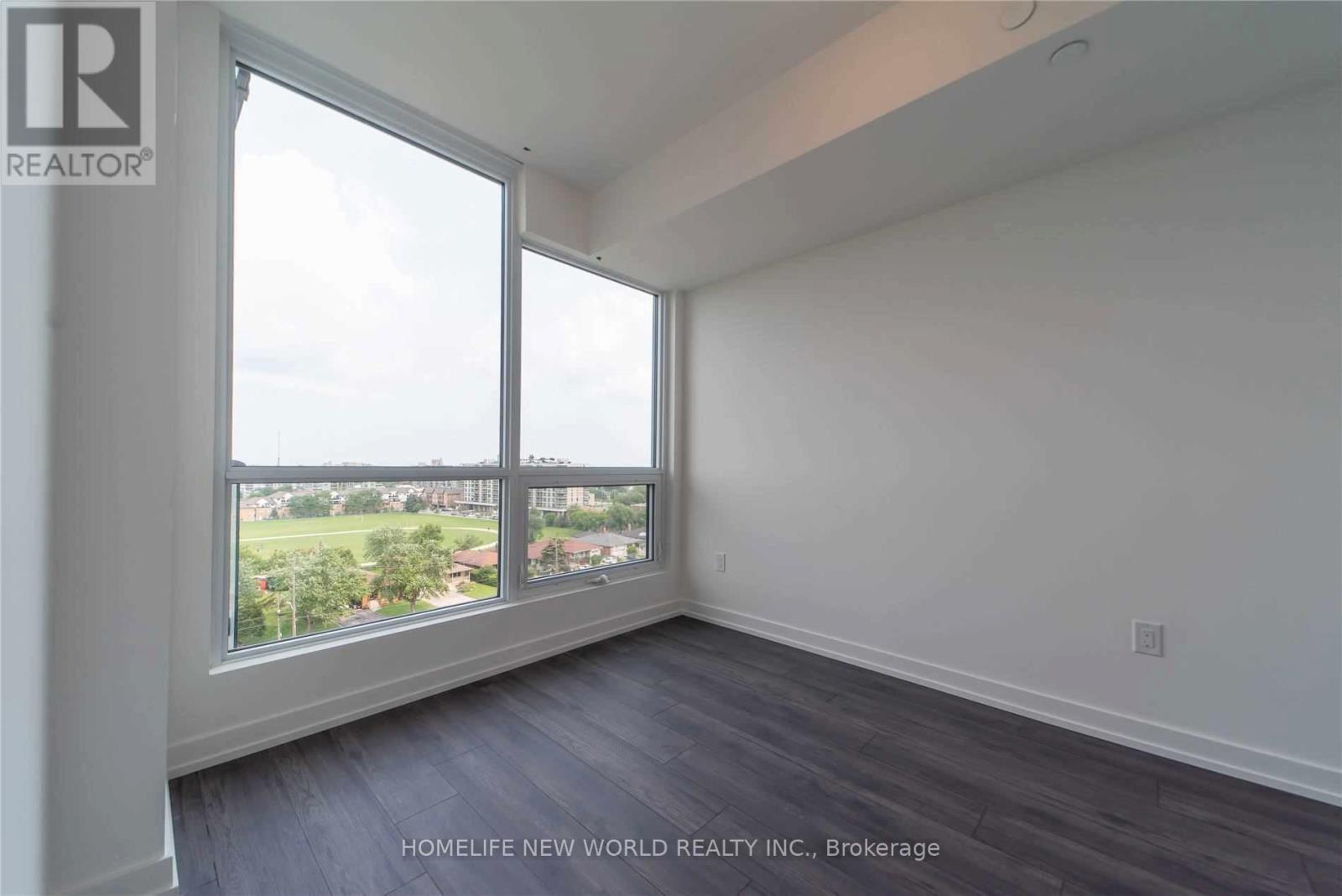 910 - 10 De Boers Drive, Toronto, Ontario  M3J 0L6 - Photo 10 - W12474016