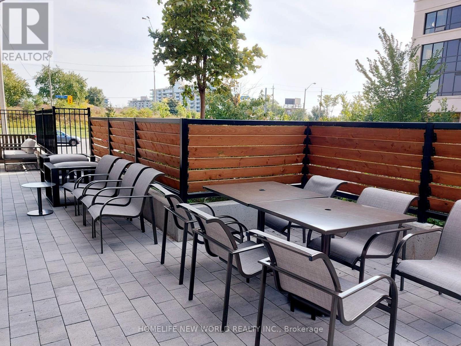 910 - 10 De Boers Drive, Toronto, Ontario  M3J 0L6 - Photo 14 - W12474016