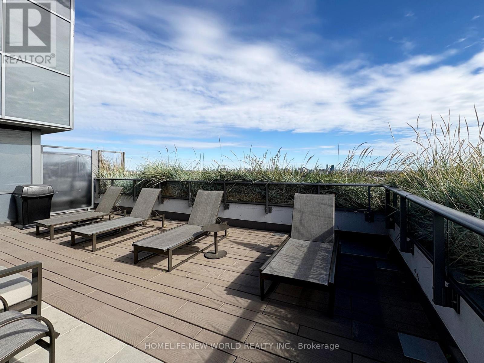 910 - 10 De Boers Drive, Toronto, Ontario  M3J 0L6 - Photo 20 - W12474016