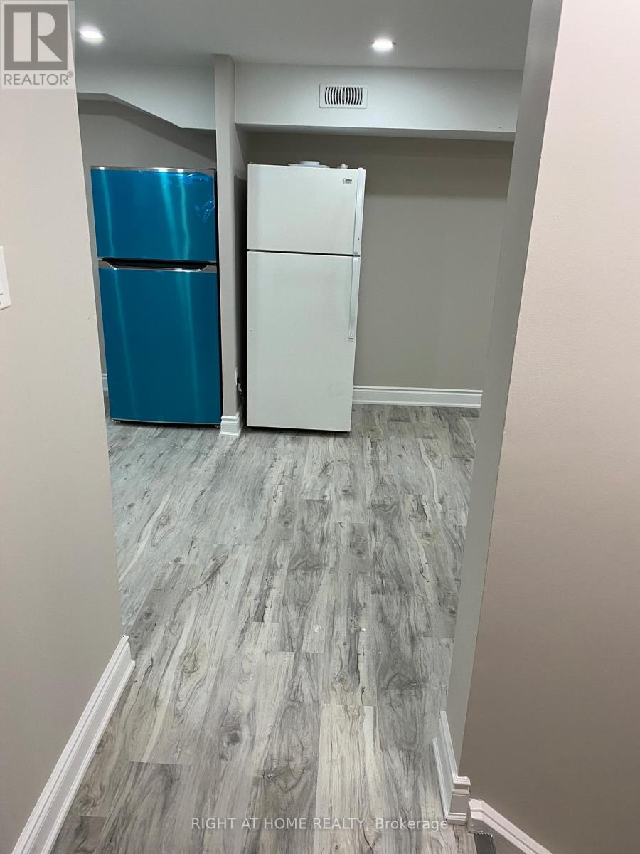 4 - 180 Mississauga Valley Boulevard, Mississauga, Ontario  L5A 3M2 - Photo 10 - W12474034