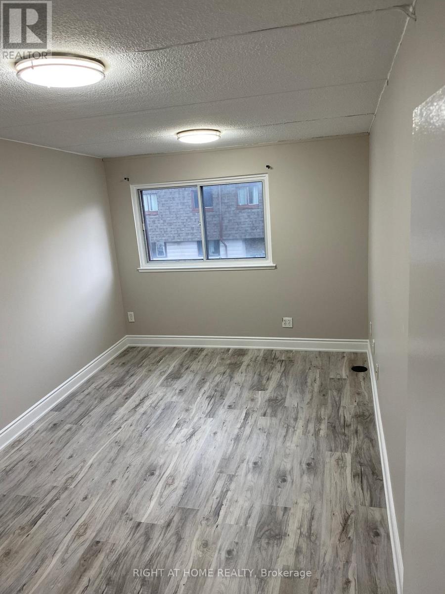 4 - 180 Mississauga Valley Boulevard, Mississauga, Ontario  L5A 3M2 - Photo 14 - W12474034