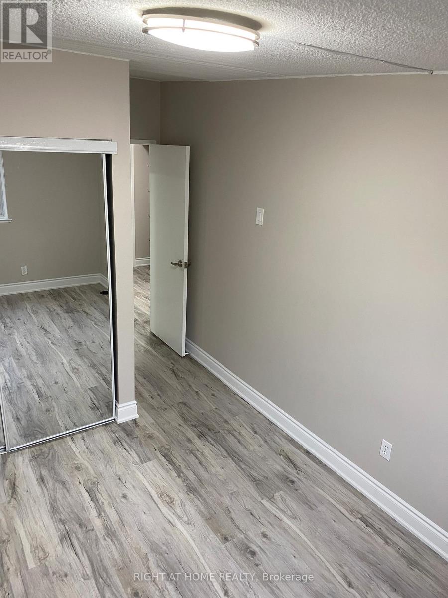4 - 180 Mississauga Valley Boulevard, Mississauga, Ontario  L5A 3M2 - Photo 18 - W12474034