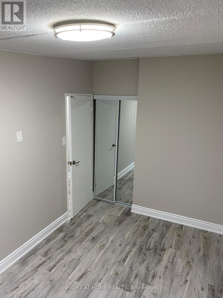 4 - 180 Mississauga Valley Boulevard, Mississauga, Ontario  L5A 3M2 - Photo 19 - W12474034