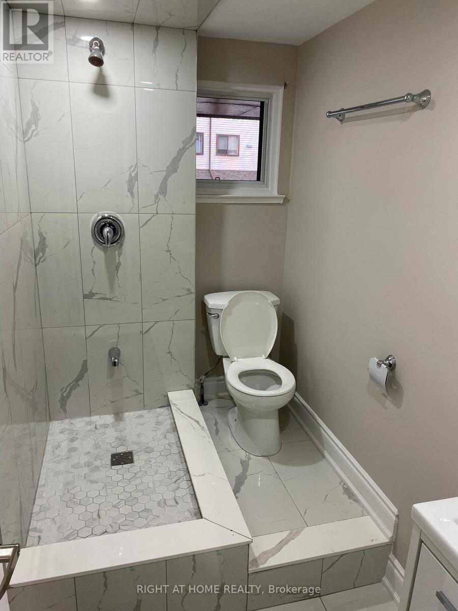 4 - 180 Mississauga Valley Boulevard, Mississauga, Ontario  L5A 3M2 - Photo 24 - W12474034
