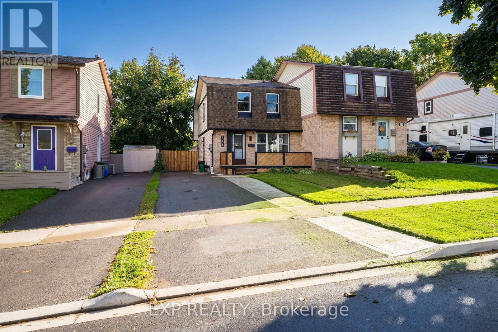 2258 Manchester Drive, Burlington, Ontario  L7P 3W2 - Photo 1 - W12474073